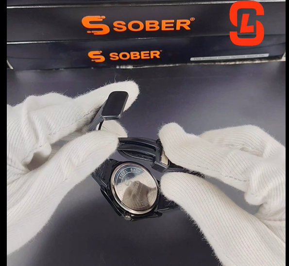 𝐏𝐫𝐞𝐦𝐢𝐮𝐦 𝐌𝐚𝐠𝐧𝐞𝐭𝐢𝐜 𝐒𝐭𝐫𝐚𝐩 𝐖𝐚𝐭𝐜𝐡 𝐰𝐢𝐭𝐡 𝐃𝐚𝐭𝐞 𝐃𝐢𝐬𝐩𝐥𝐚𝐲