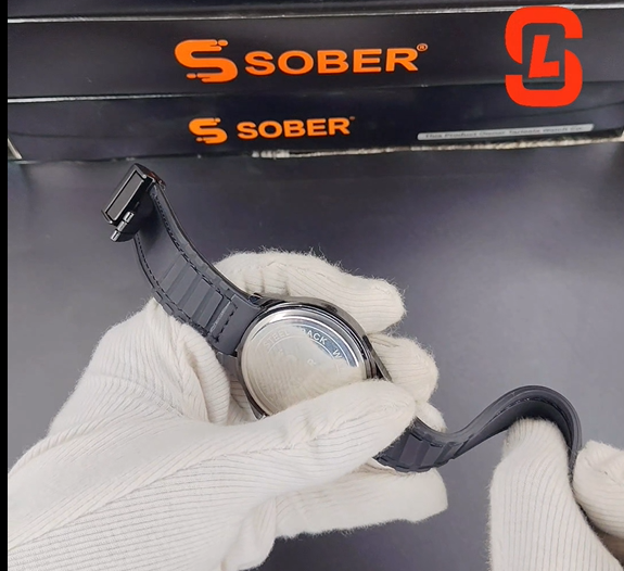 𝐏𝐫𝐞𝐦𝐢𝐮𝐦 𝐌𝐚𝐠𝐧𝐞𝐭𝐢𝐜 𝐒𝐭𝐫𝐚𝐩 𝐖𝐚𝐭𝐜𝐡 𝐰𝐢𝐭𝐡 𝐃𝐚𝐭𝐞 𝐃𝐢𝐬𝐩𝐥𝐚𝐲